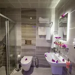Hotel Kayi 2*