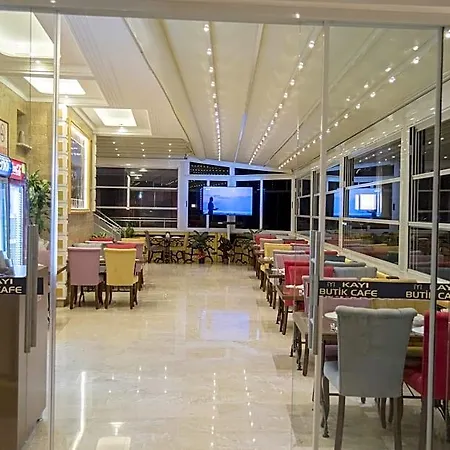 Hotel Kayi 2*