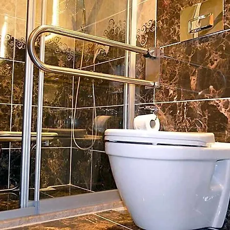 Hotel Kayi 2*