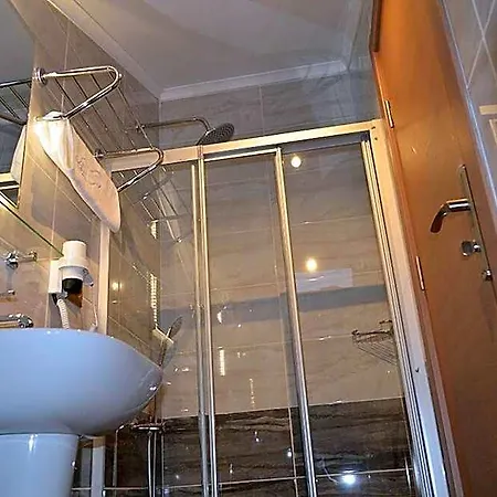 Kayi Hotel 2*