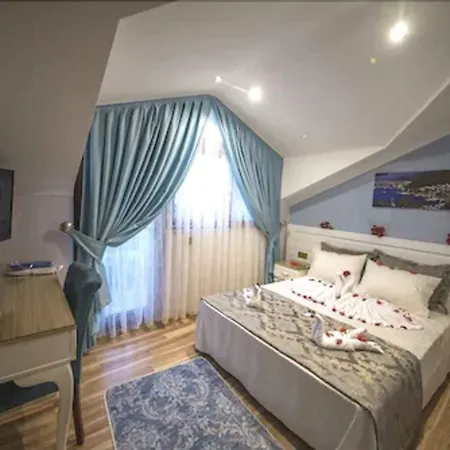 Отель Kayi 2*